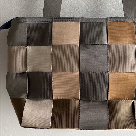 Comely Woven Seatbelt Tote Bag - Beige, Black, and Brown - Picture 5 of 7